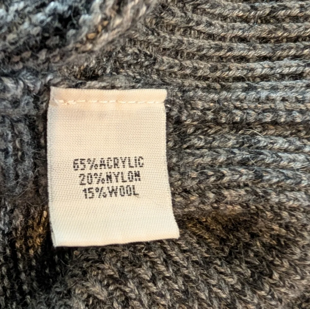 Kenneth Cole New York Short Sleeve Black And Grey Neutral Sweater. Size Medium - Picture 6 of 13